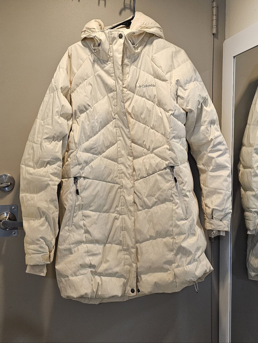 Columbia Women's Cream Quilted Hooded Puffer Coat